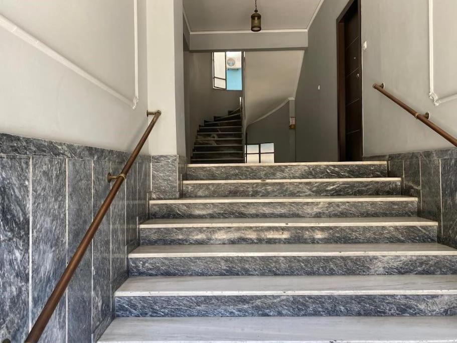 Luxurious, Spacious, Modern, Fully Renovated Apartment Close To Acropolis, Koukaki, Metro Station "Sygrou-Fix" 雅典 外观 照片